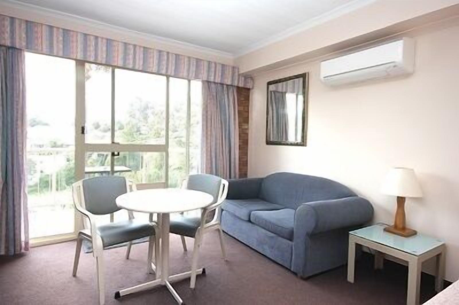 מרימבולה Sapphire Waters Motor Inn מראה חיצוני תמונה