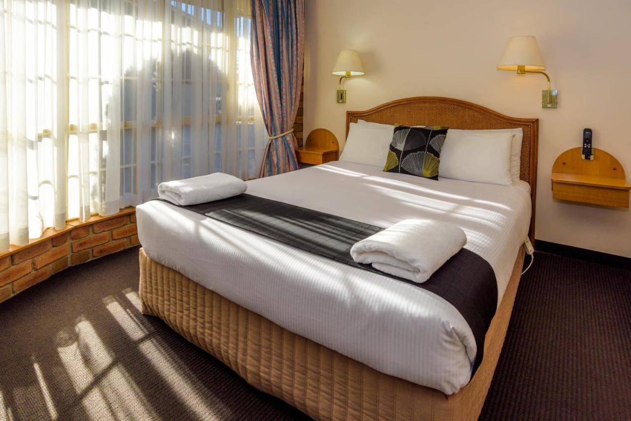 מרימבולה Sapphire Waters Motor Inn מראה חיצוני תמונה