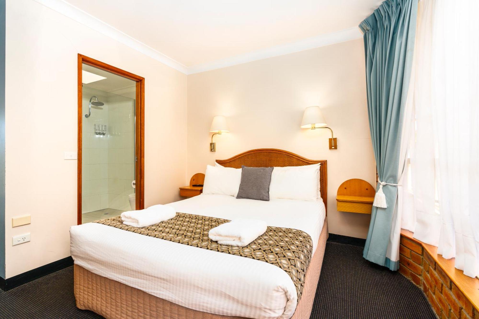 מרימבולה Sapphire Waters Motor Inn מראה חיצוני תמונה