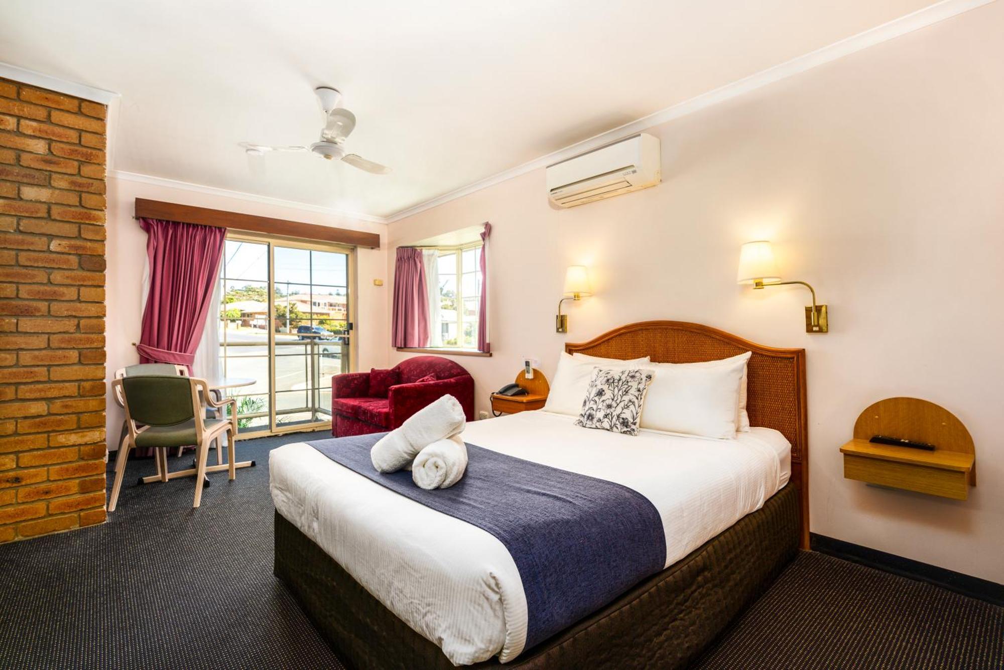 מרימבולה Sapphire Waters Motor Inn מראה חיצוני תמונה