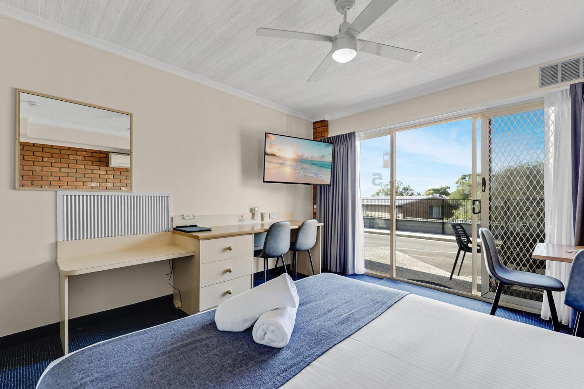 מרימבולה Sapphire Waters Motor Inn מראה חיצוני תמונה