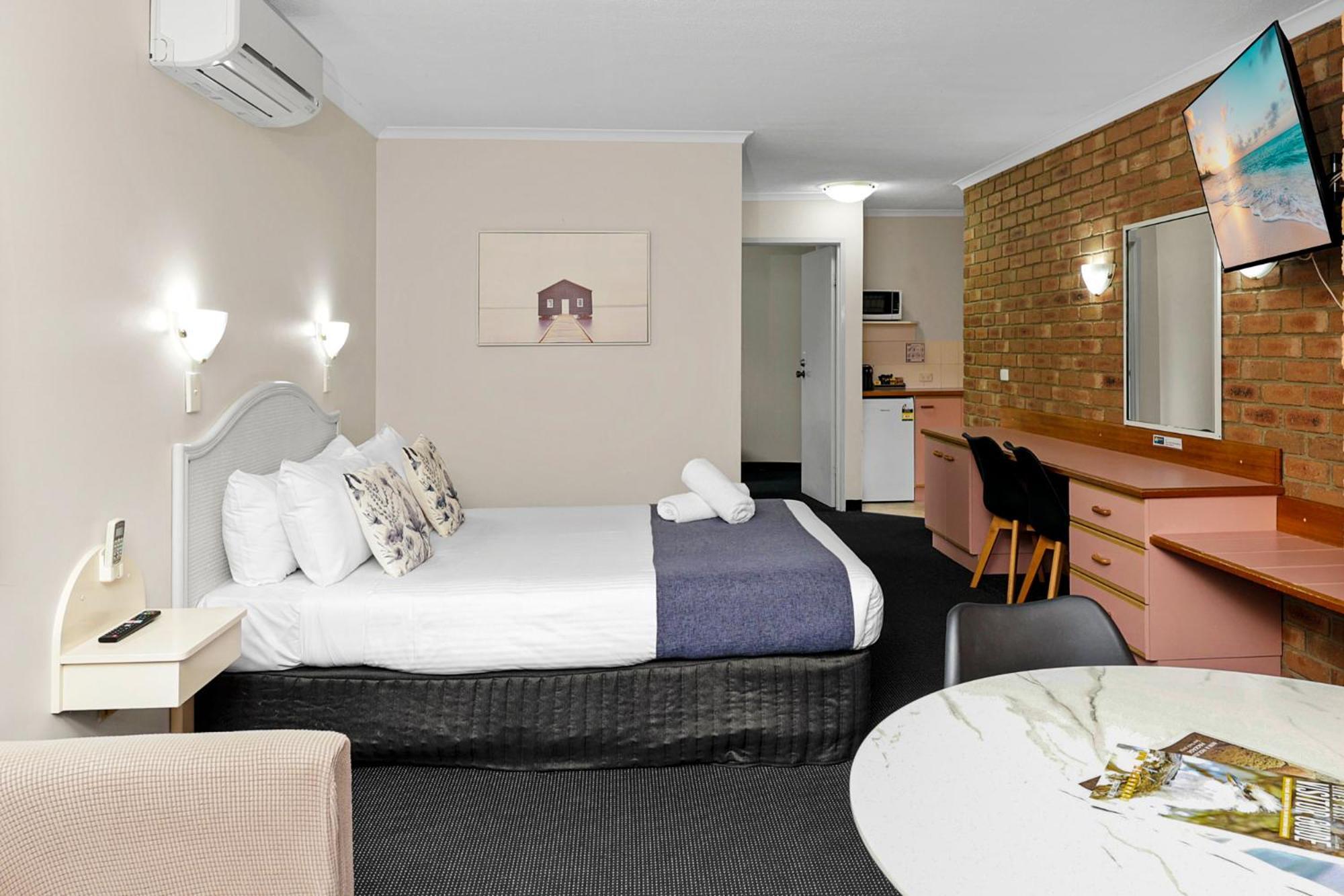 מרימבולה Sapphire Waters Motor Inn מראה חיצוני תמונה